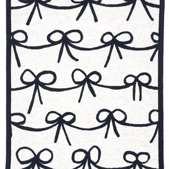 Sara Fitz for ChappyWrap Navy Bows Blanket - Picture 4 of 6